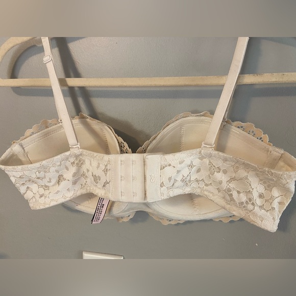 Victoria secret lace adjustable bra - Picture 2 of 3